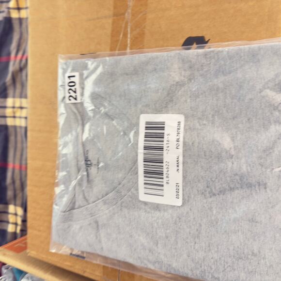 John Blair 1910 VNeck TShirt Men S Grey New Short Sleeve Classic Wardrobe Staple - Picture 6 of 6